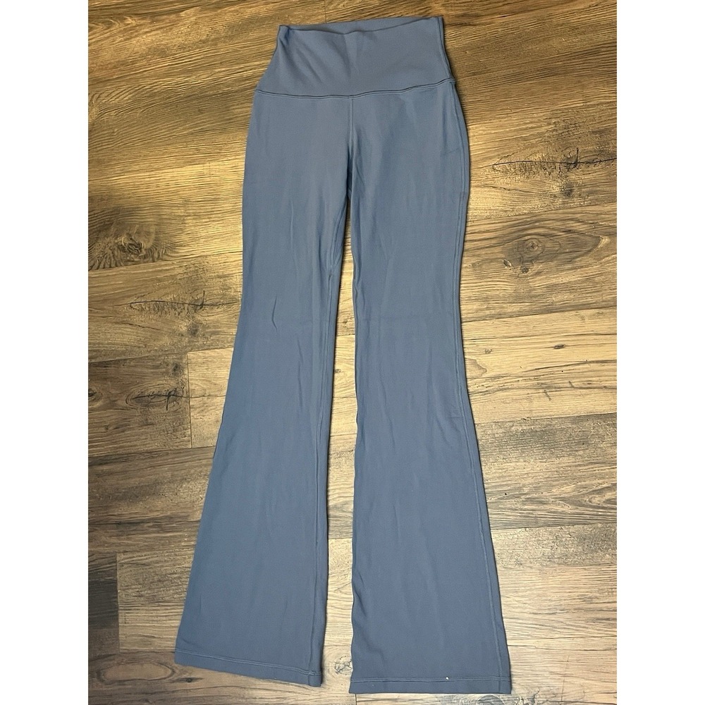 Aritzia "Golden"Leggings Women's size 4 Blue Flared Bootcut Yoga Pants High Rise